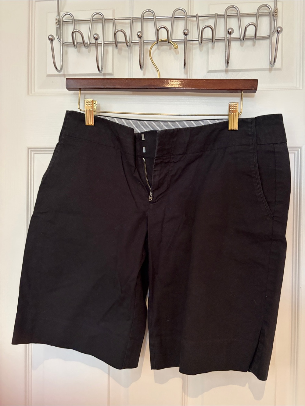 GAP Black Women's Tailored Bermuda Shorts